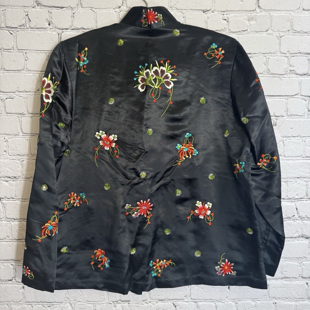 VTG Chinese Plum Blossoms Silk Hand Embroidery Floral Jacket Black Sz Medium/38 - Picture 2 of 11